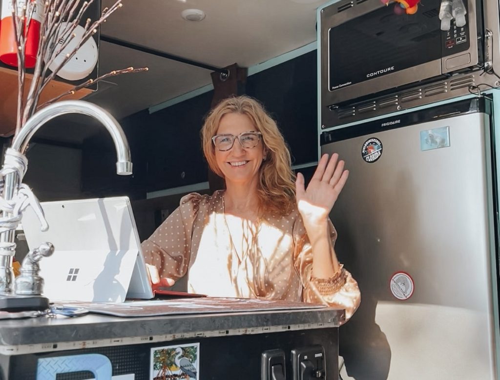 Digital Nomads Van Life - Florida Couple Launch Tour Booking Software from Van